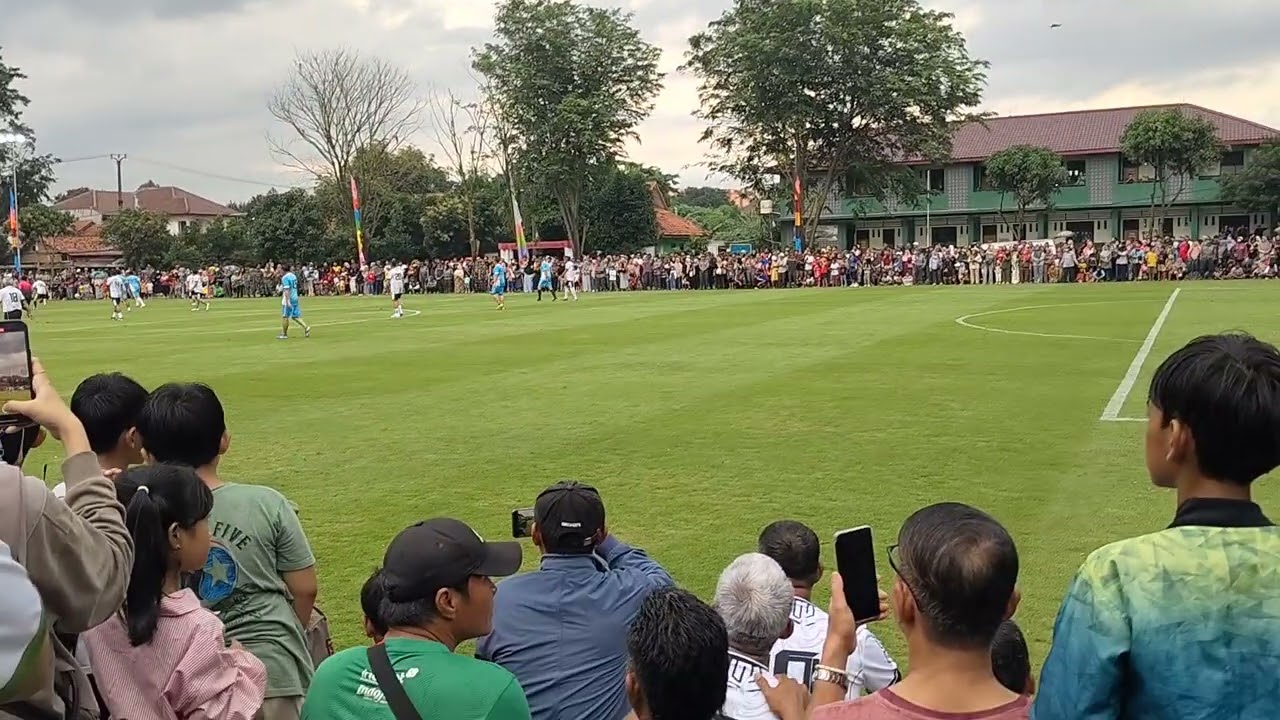 Peresmian Ruang Terbuka publik di padurenan Kota Bekasi oleh bapak KDM dan pak walikota Bekasi. 
