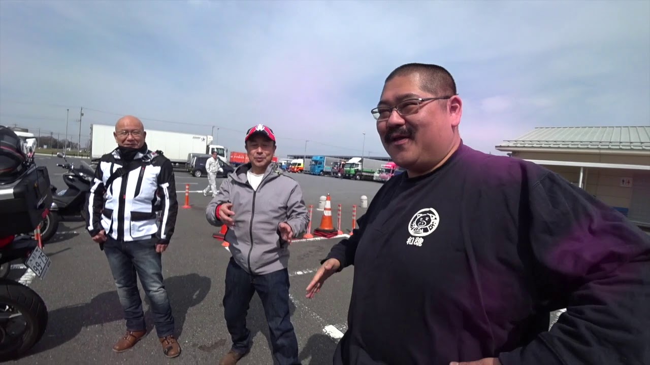これが俺のバイクだ！〜日本一の爆音マフラー＋ハーレーFXSEブレイクアウトCVO（2017）の巻（その２）〜