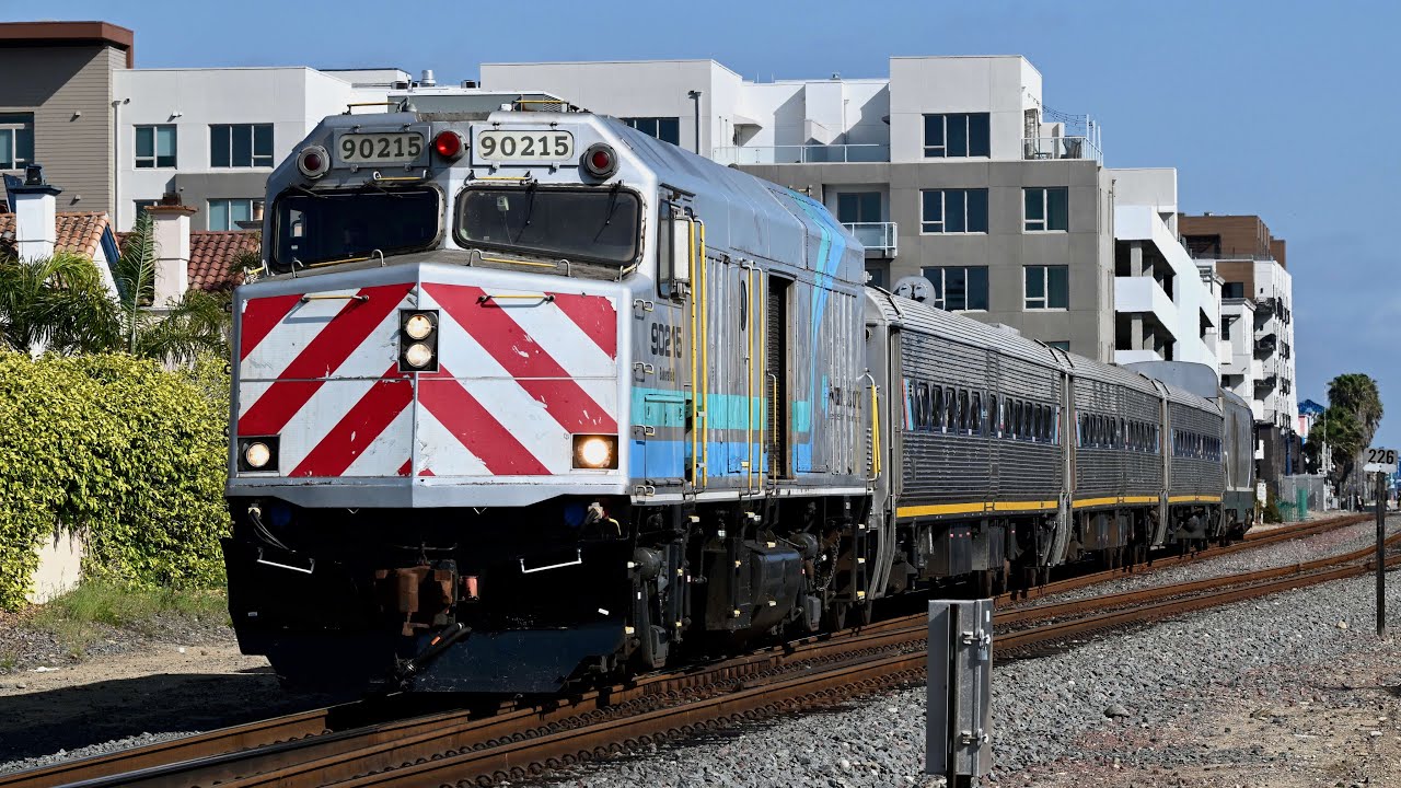 Amtrak Pacific Surfliner  3 car Comet Trains