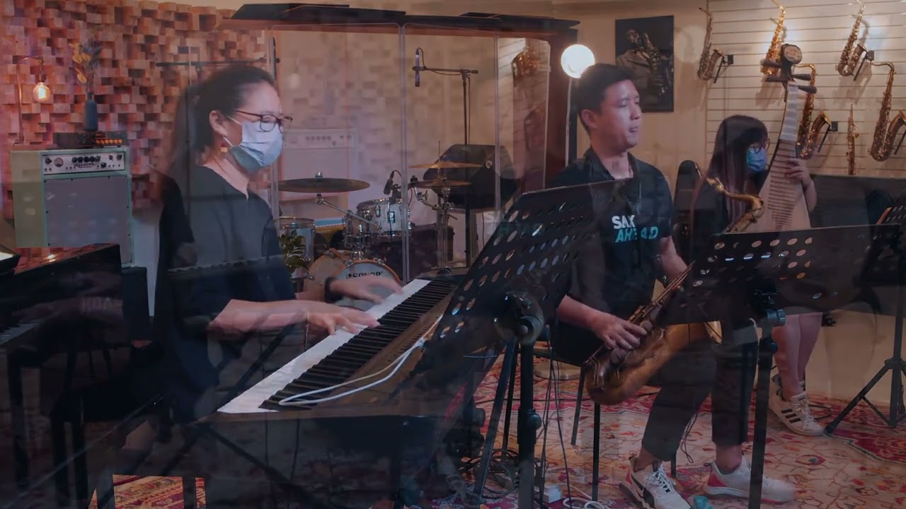 Maroon 5 Ft. Wiz Khalifa - Payphone (TENOR SAXOPHONE & PIPA Cover)