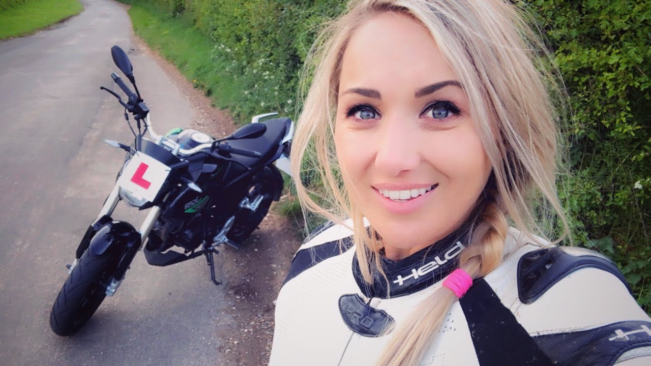 Sinnis RSX 125 Review - Best L-Plate Motorcycle?? | Joanna F. Benz