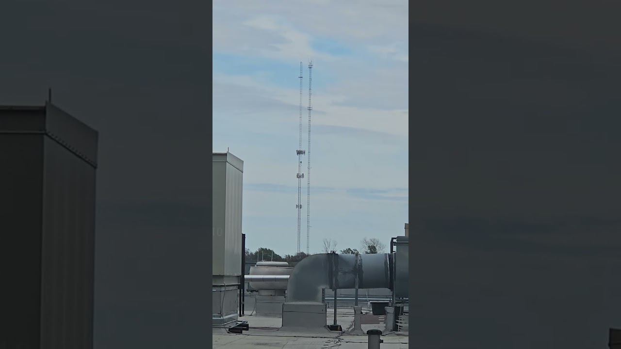 2 radio towers on day mode in Denison Texas 