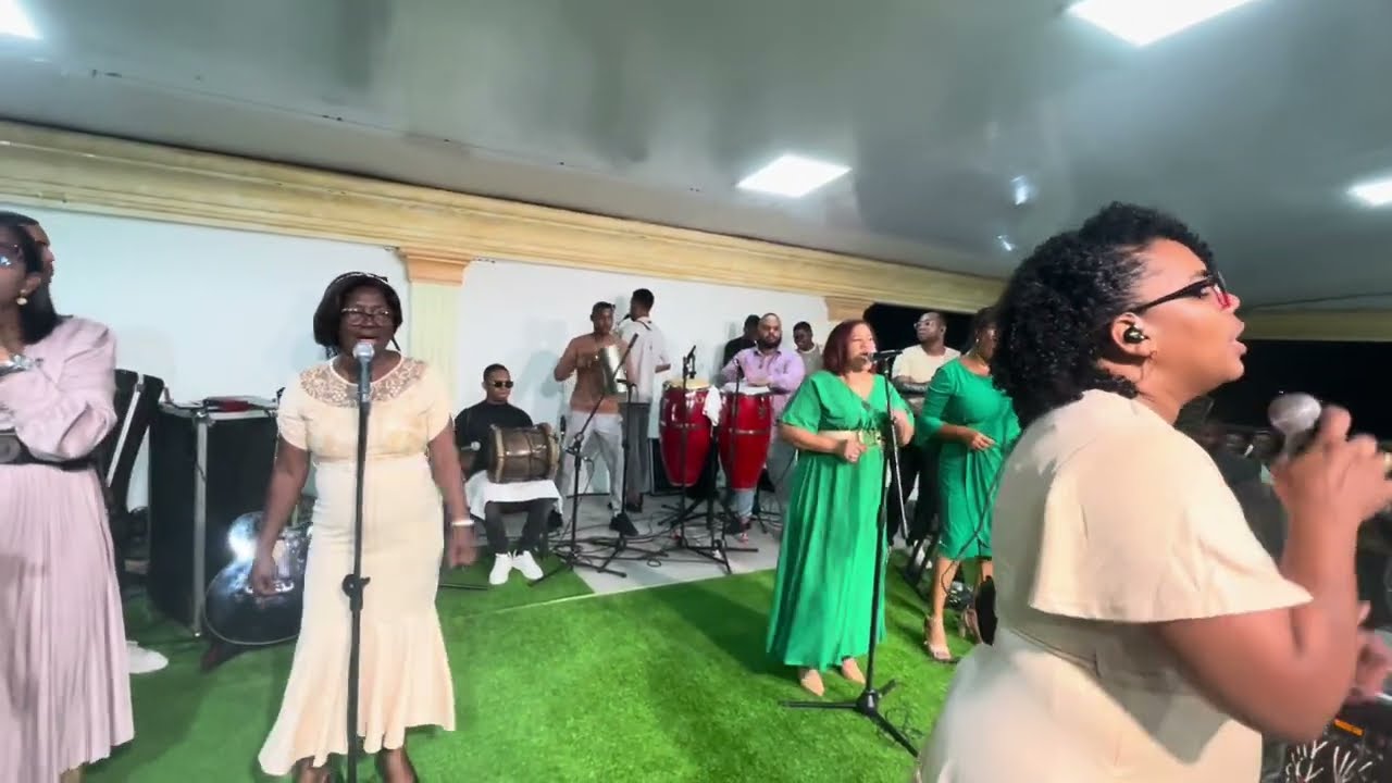 Merengue IDP /Popurrí de coros// Campamento nacional de damas 2025 ( En la brecha)