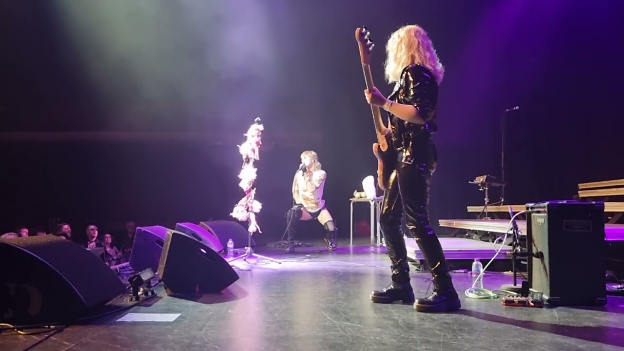 Dana Dentata live at Brighton Dome