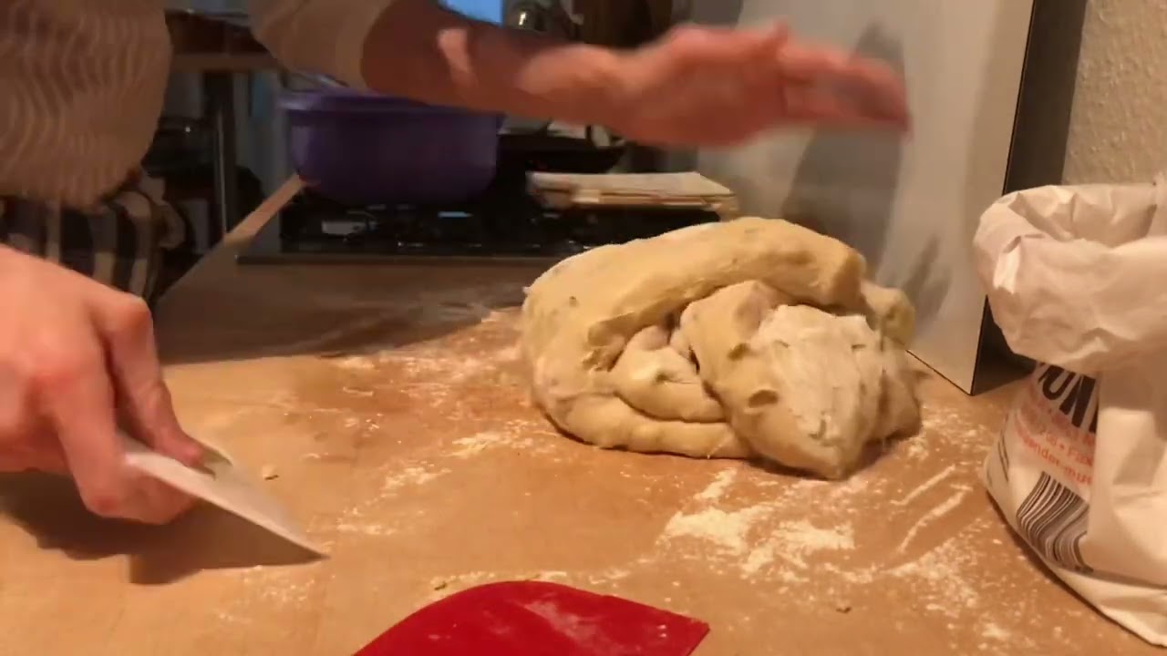 Norddeutscher Rosinenstuten aus 100% Dinkel in der Maxima msm8