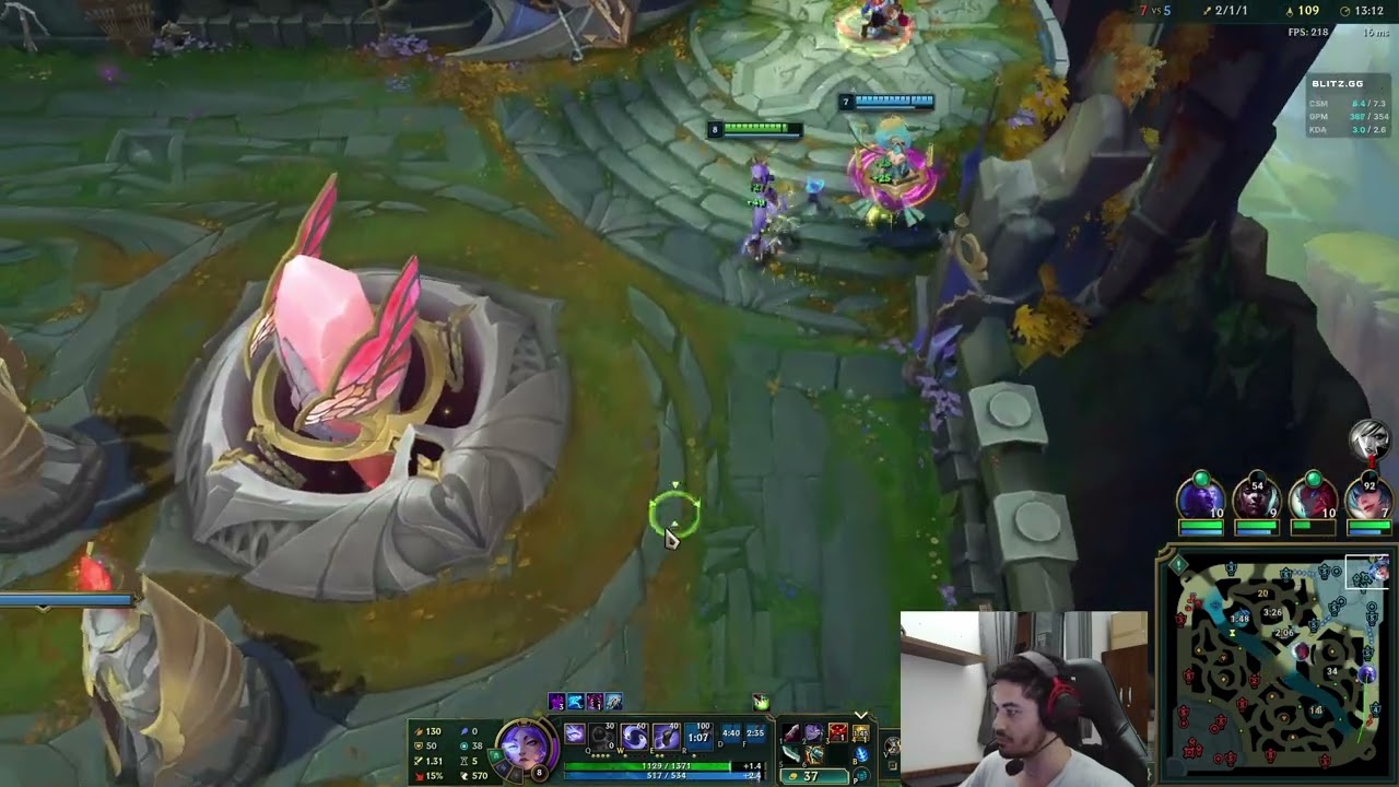 Quem é mais FORTE late game, Yunara ou Smolder?