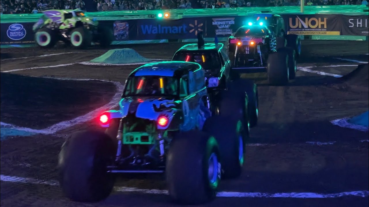 Monster Jam Superstar Challenge 2023 TEAM INTRODUCTIONS - Anaheim CA