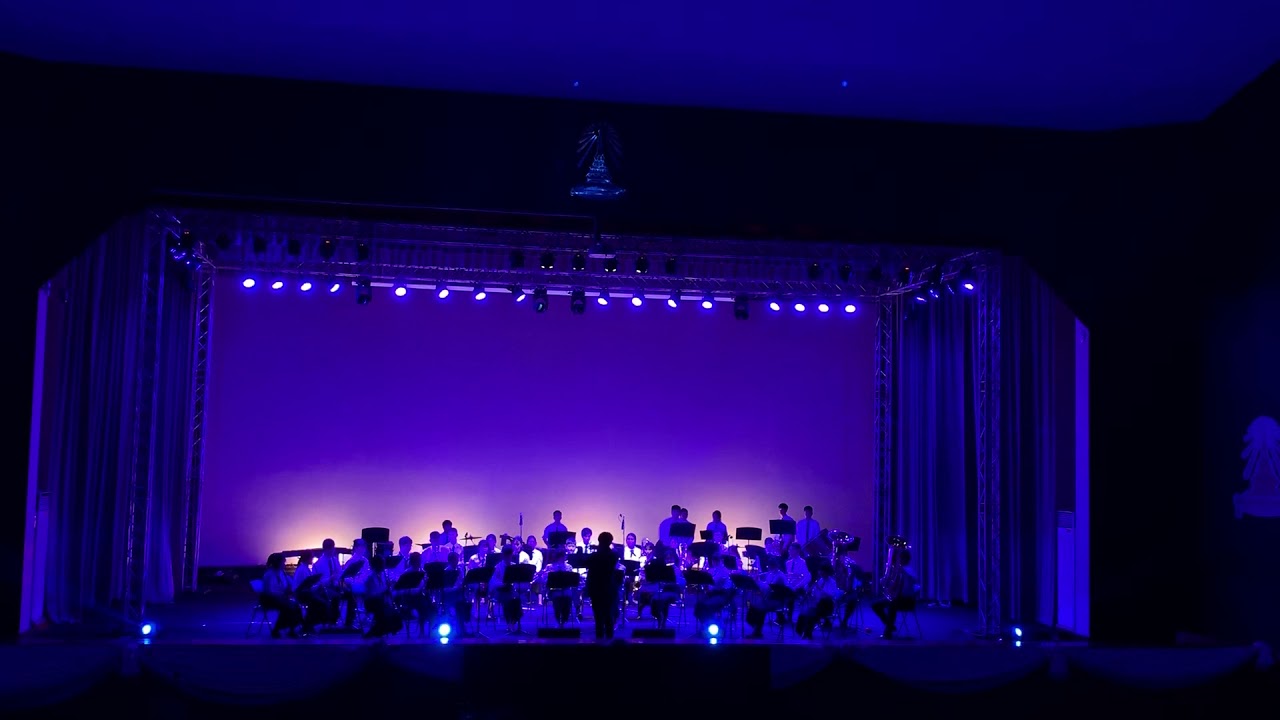 And then the ocean glows -TU BAND (Triamudom Suksa Wing Symphony Orchestra)