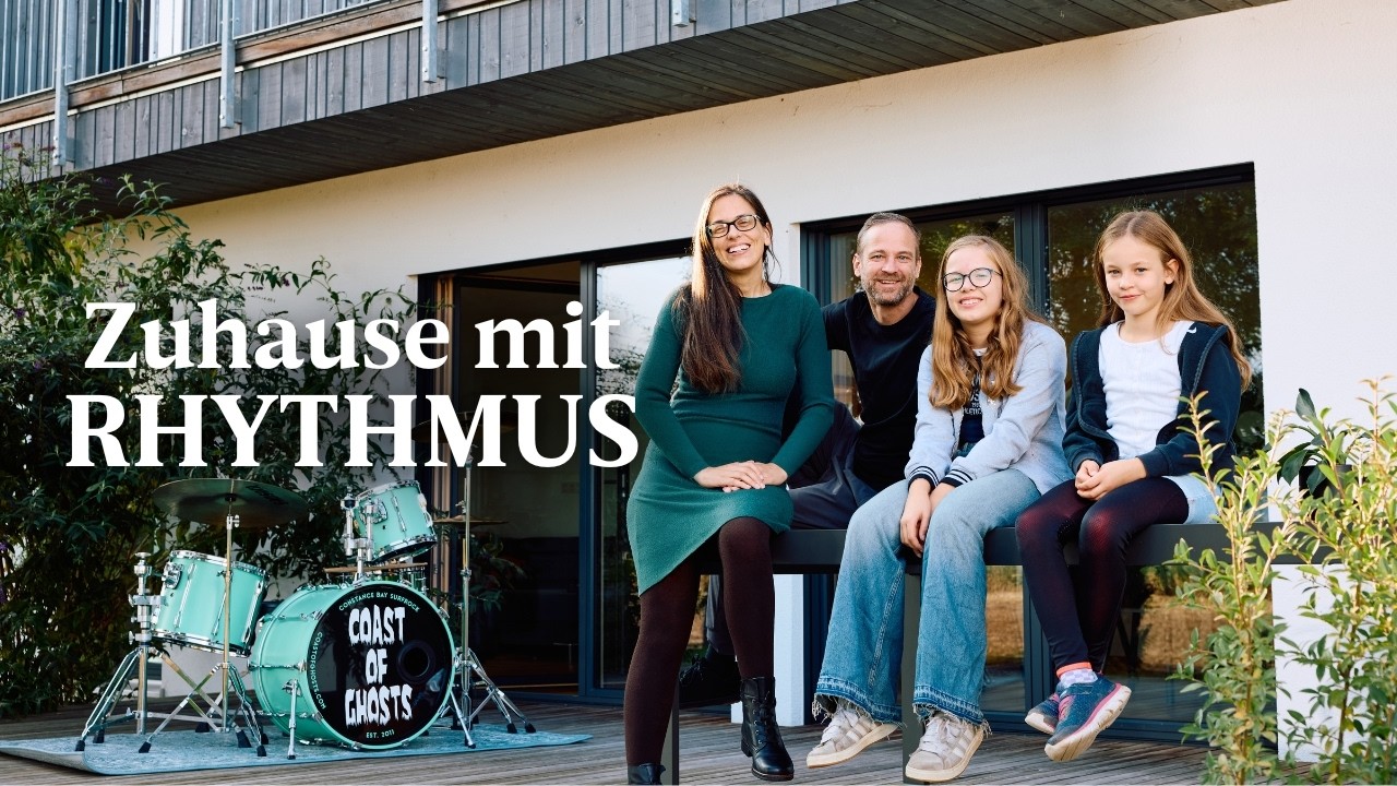 Wenn der Drummer ein Haus baut… wird die Terrasse zur Bühne. Ein modernes Holzhaus von Baufritz.