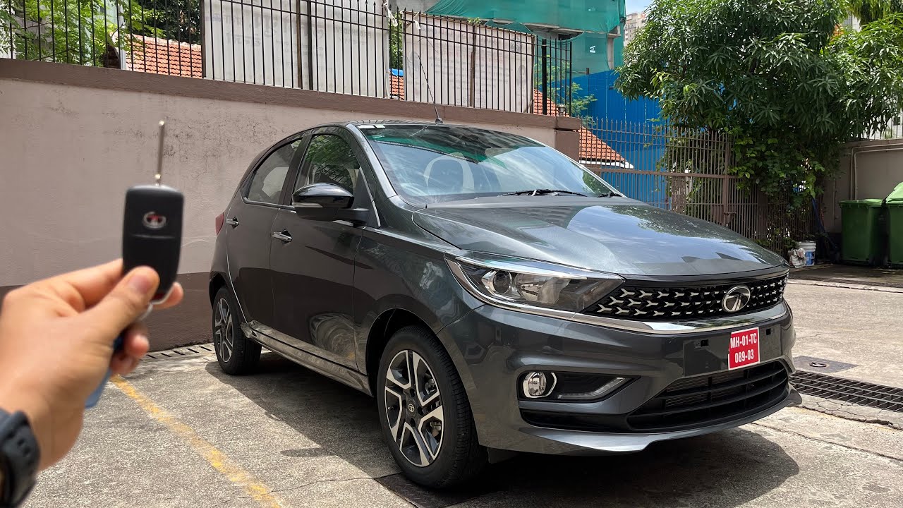2024 New Tata Tiago XZA Plus with New Features !! | Detailed Walkaround