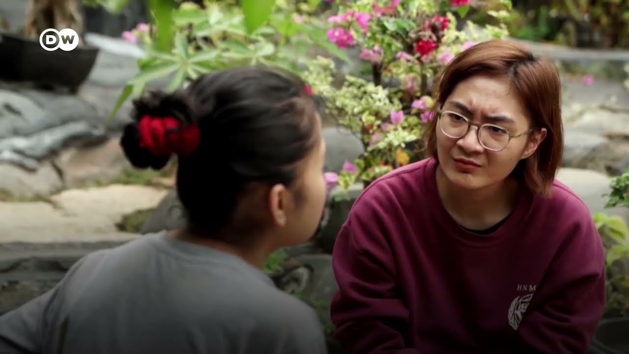 Indonésia: Mães solteiras são forçadas a abandonar os filhos