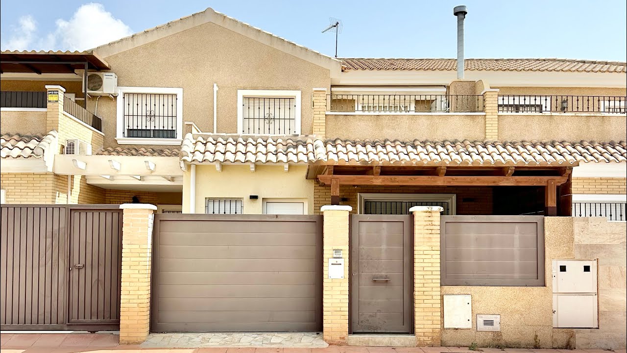 Casa grande en venta en San Javier. Zona Senda del Recuerdo