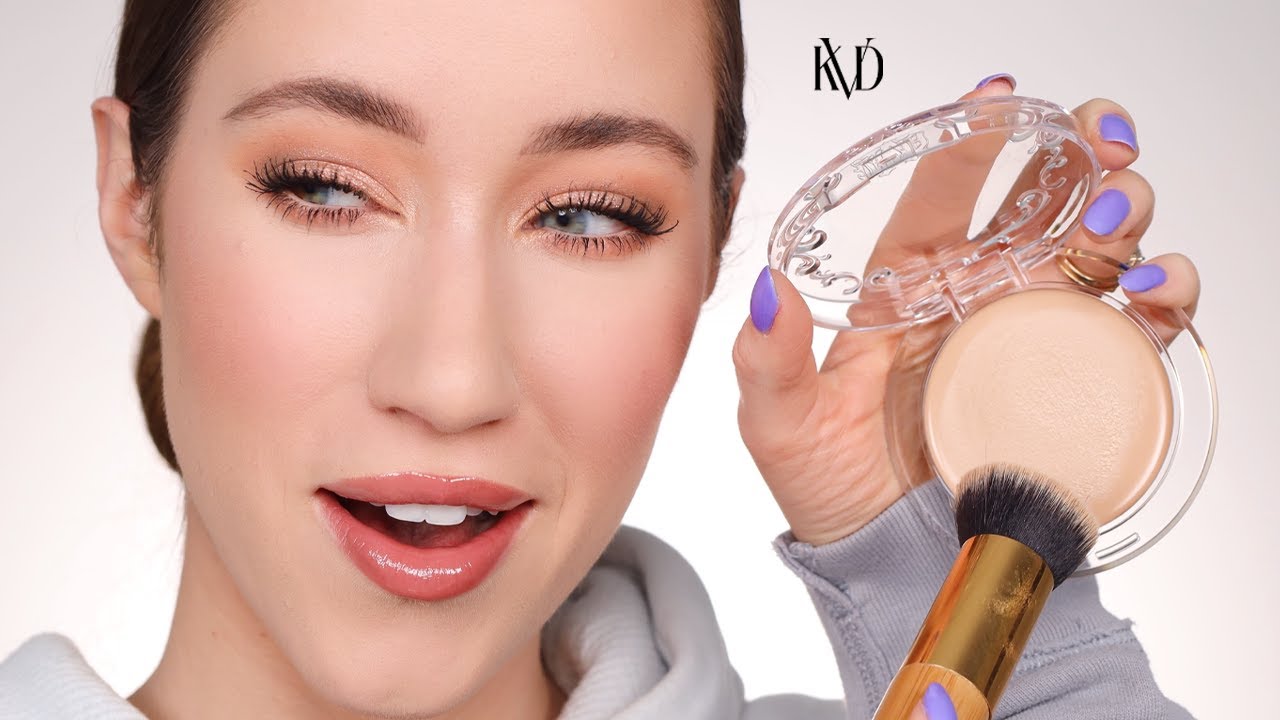 Umm.. I tried the viral KVD foundation 🙊
