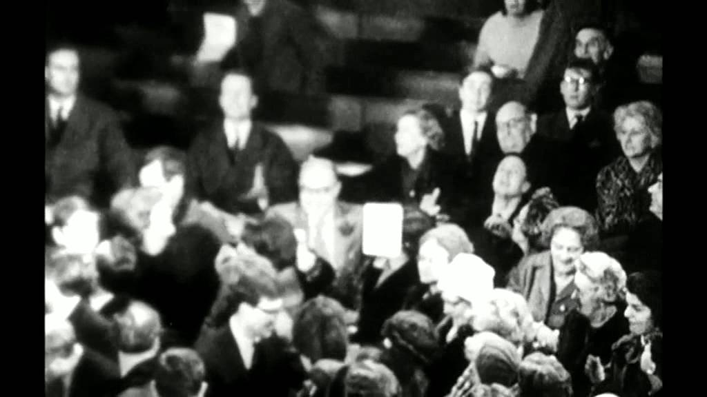 The old school election hecklers - Newsnight