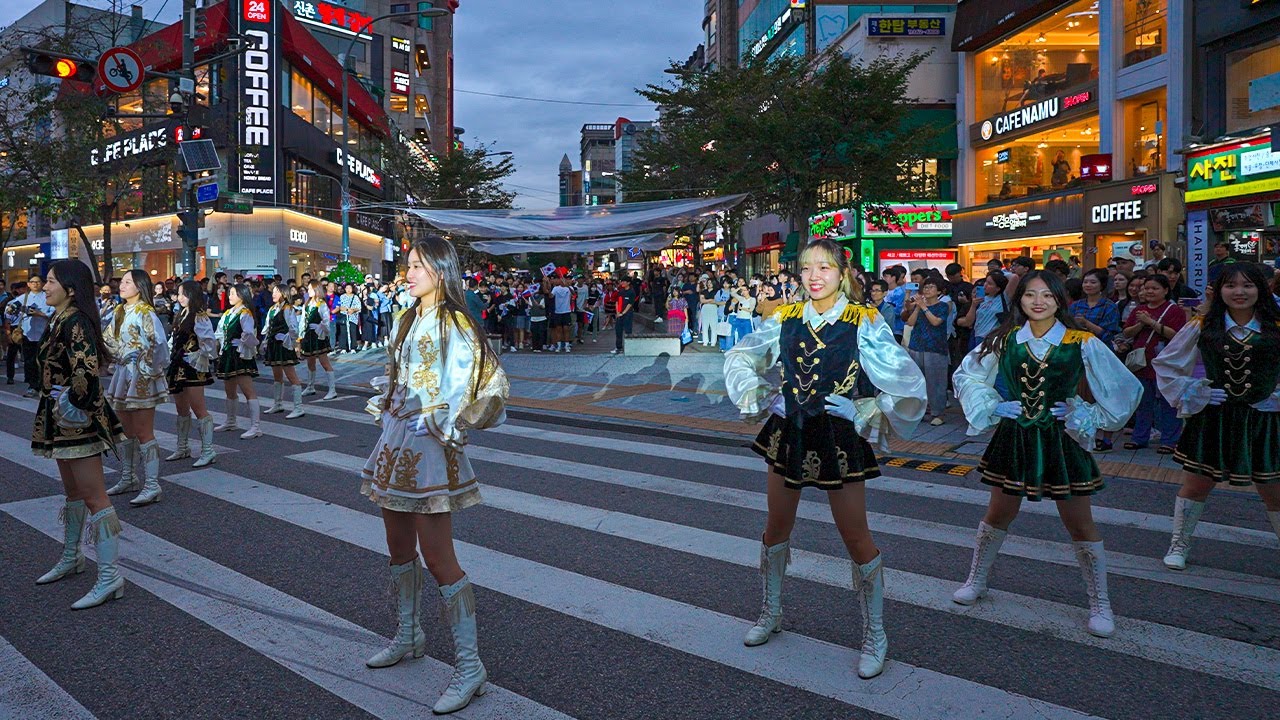 University Cheerleading | Shinchon World Youth Festival | Seoul Travel Guide 4K HDR