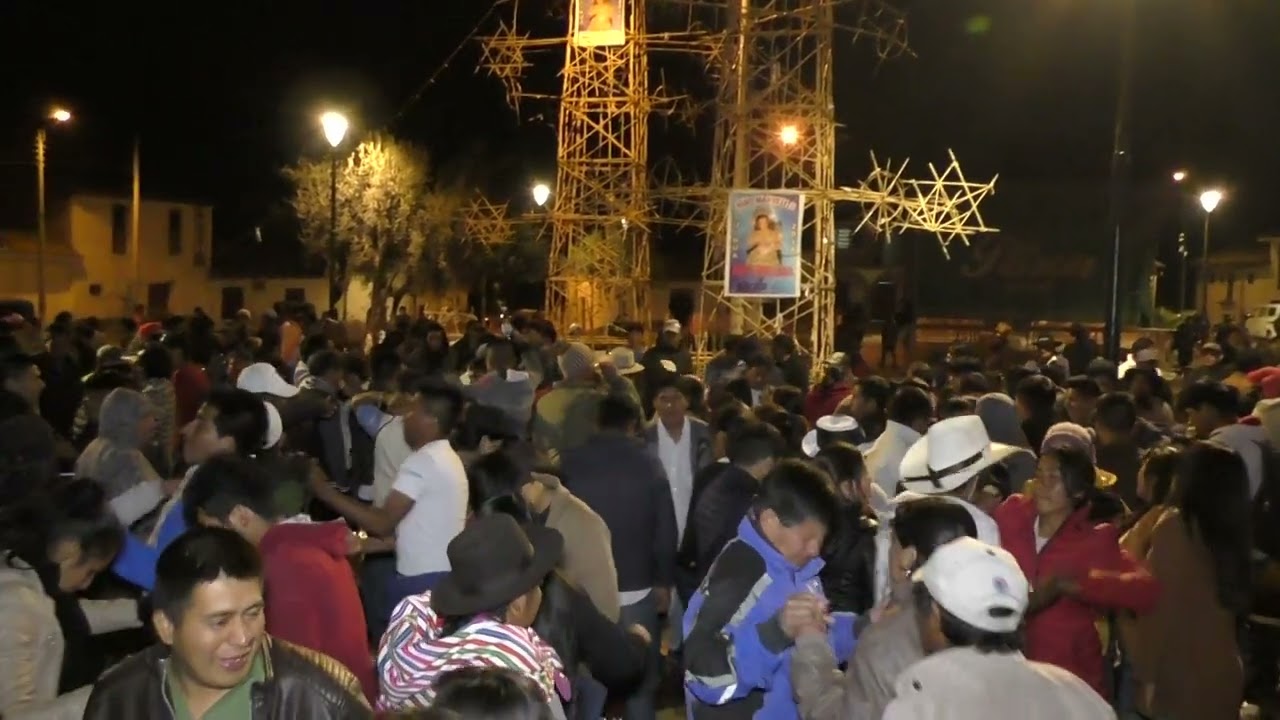 MIX HUAYNOS CON LA banda orquesta los geniales de santo domingo de capillas