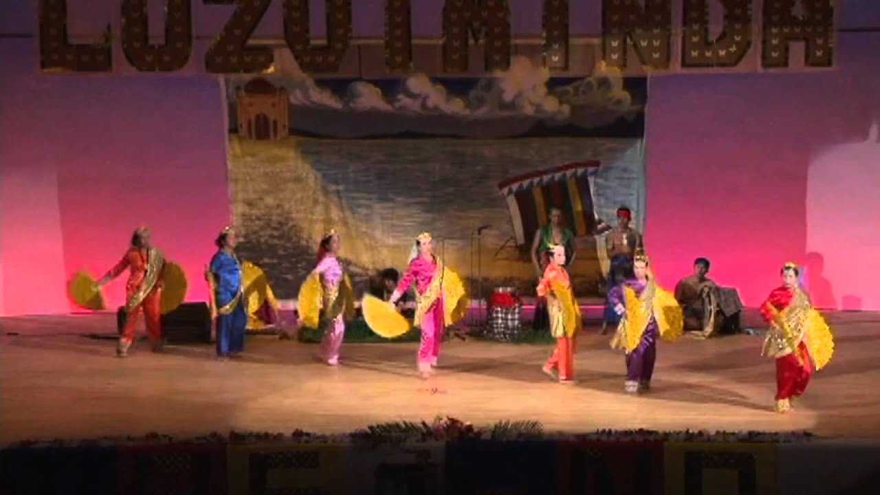 muslim fan dance