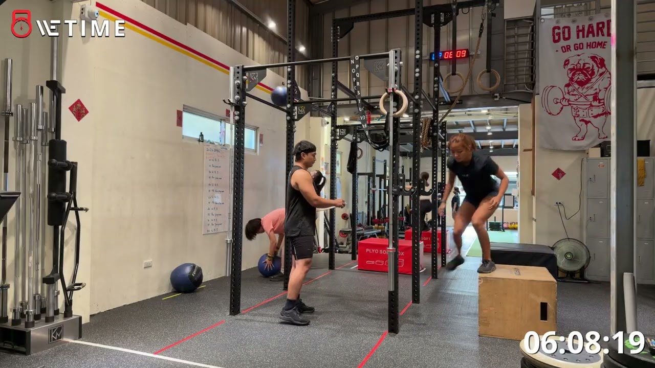 CrossFit Open 26.1 - The contestant is on the far left.