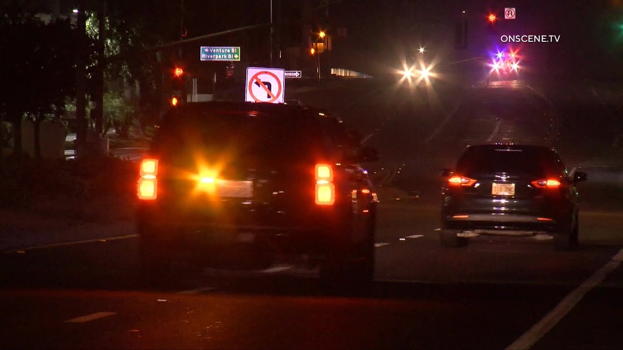 Suspect Throws Drugs Out The Window During Pursuit | Oxnard