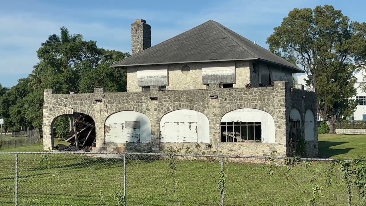 Exploring The Abandoned Graham House