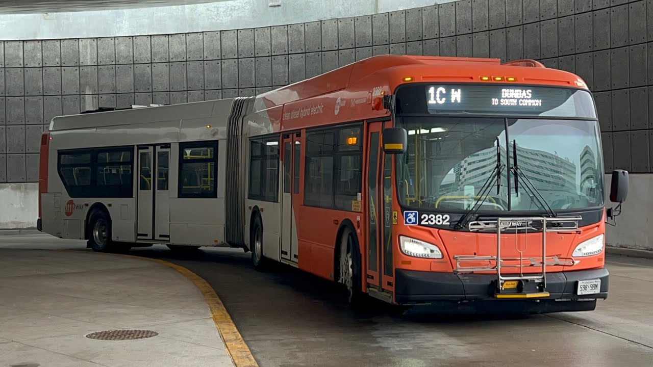 MiWay | 2023 New Flyer XDE60 2382 Route 1CW Dundas to South Common via UTM