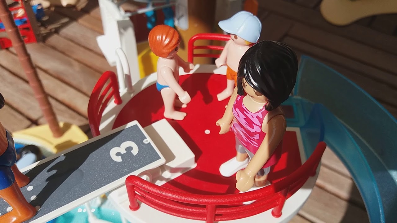 Le géant  parc aquatique 🏊‍♂️🏄‍♂️🤽‍♂️😁-playmobil