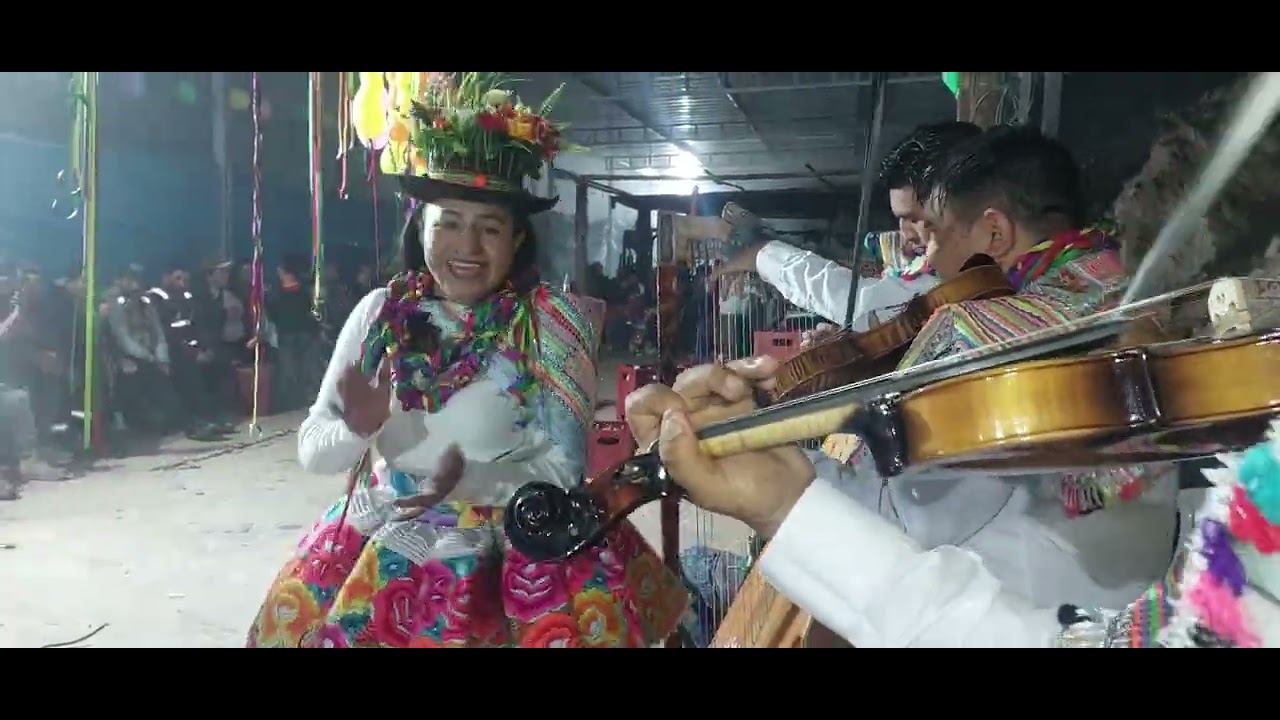 Irma Villalobos Los Jharaneros de Huancavelica 954784570 967113519 
