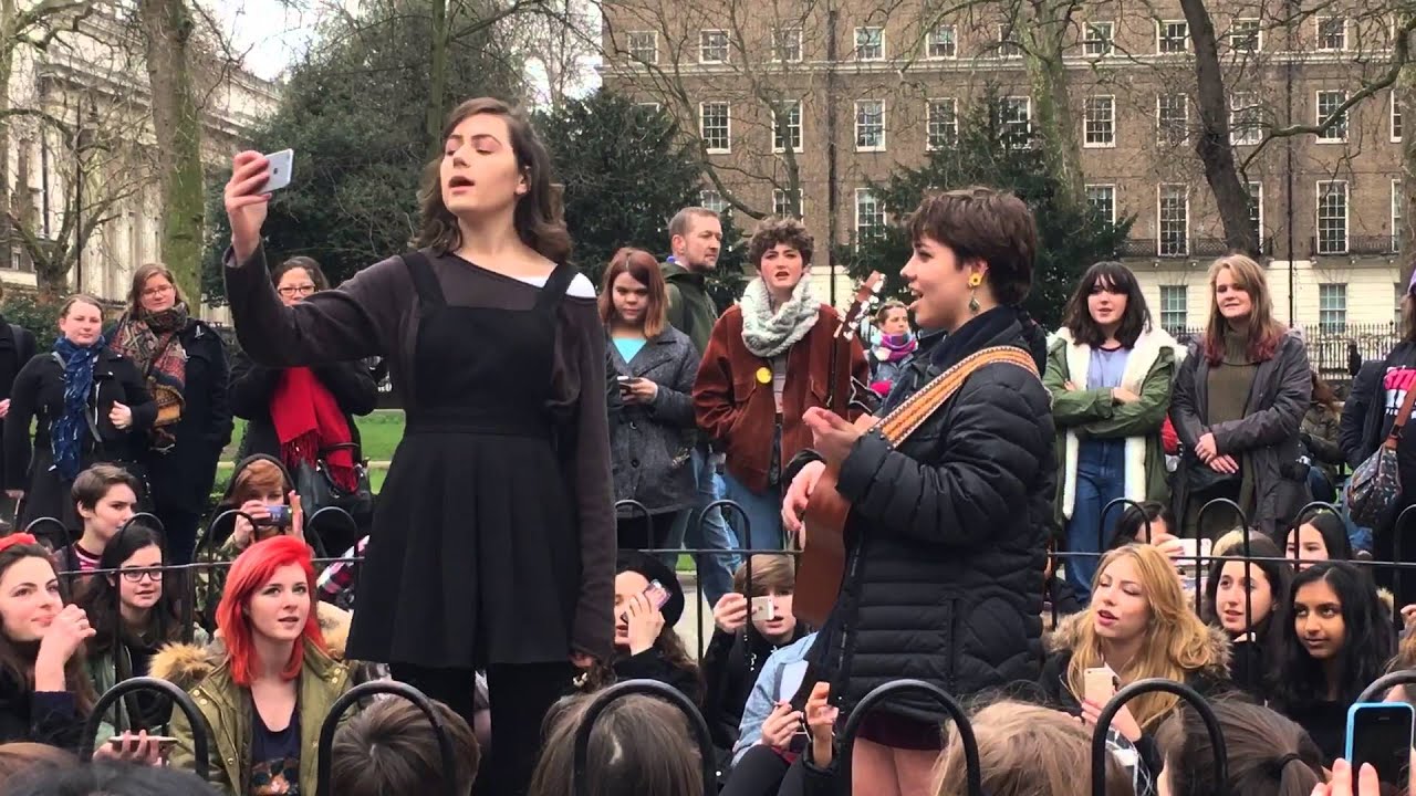 dodie and andie - she - live @ russel square 20.02.16