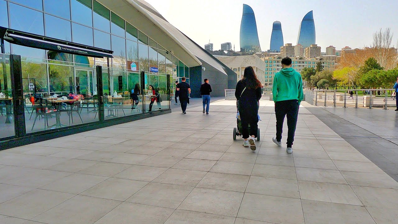 Bakı mərkəz Piyada turu  -  Hər kəsin dincəldiyi  Bakı bulvarı (Aprel 2021) 4k Baku Walking tour