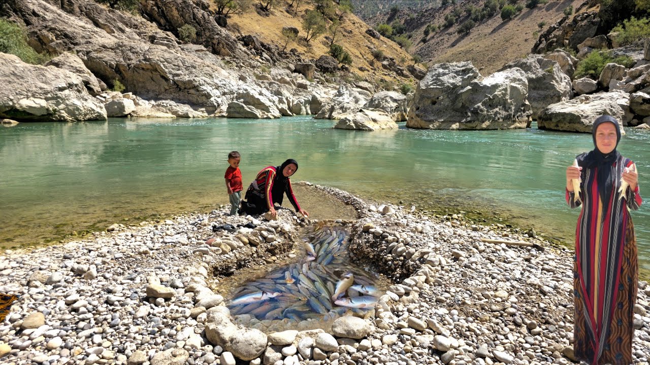 The life of a lonely woman in  heart of the Zagros Mountains: Fishing among rocks and raging waters