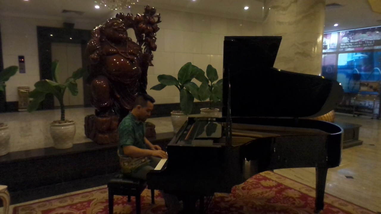 Bến Thượng Hải-Piano Khang Nhi 23-04-2016