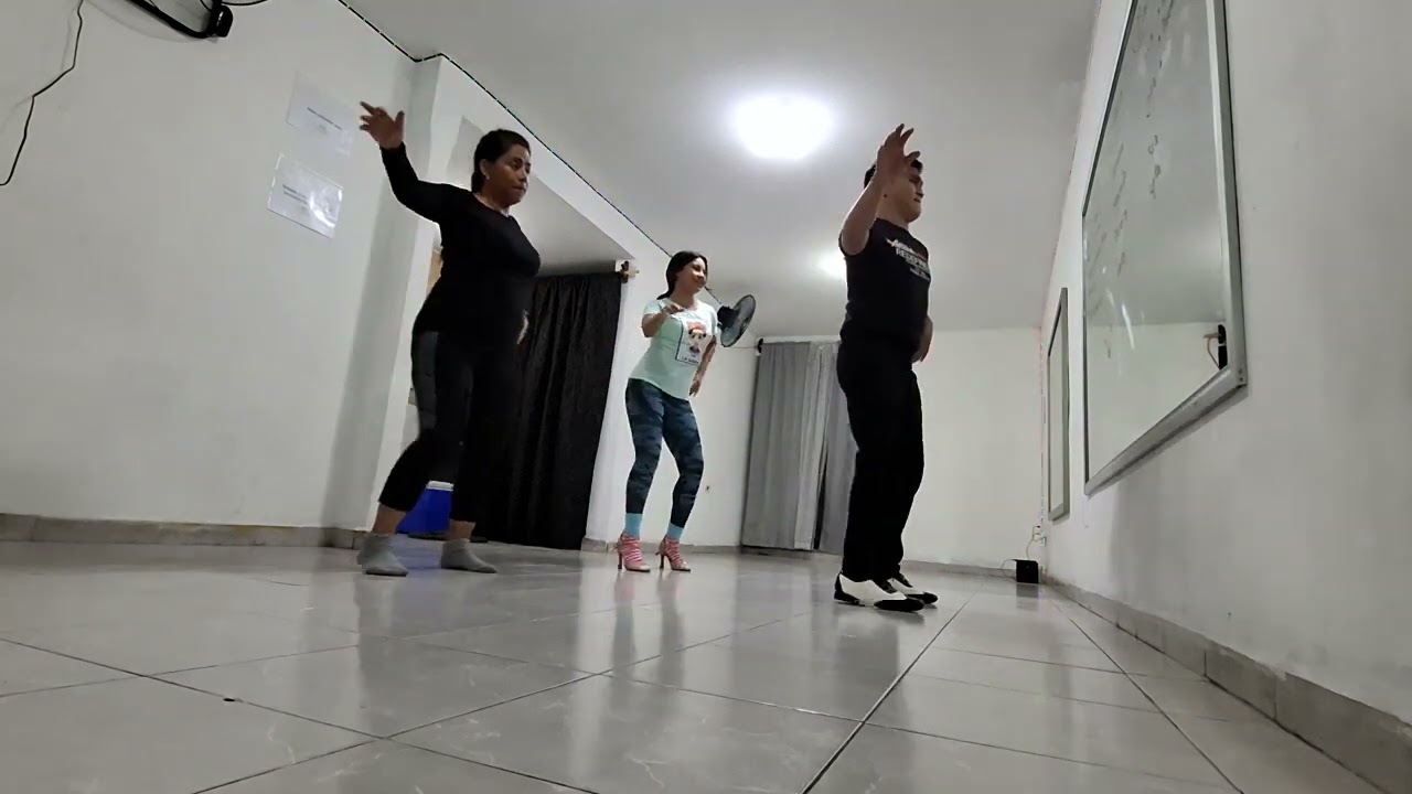 Entrenando Salsa