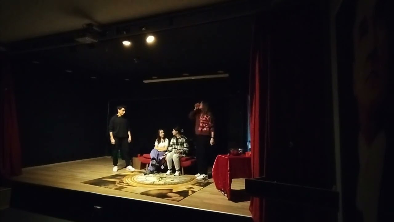 Kadıköy KEY Koleji İngilizce Drama Gösterisi