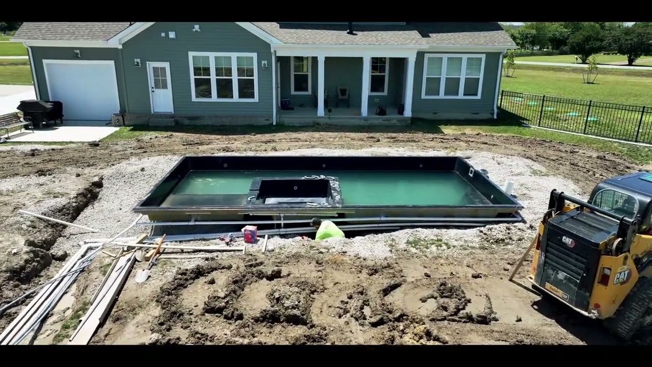Imagine Pools Exquisite 30 with Integrated Spa