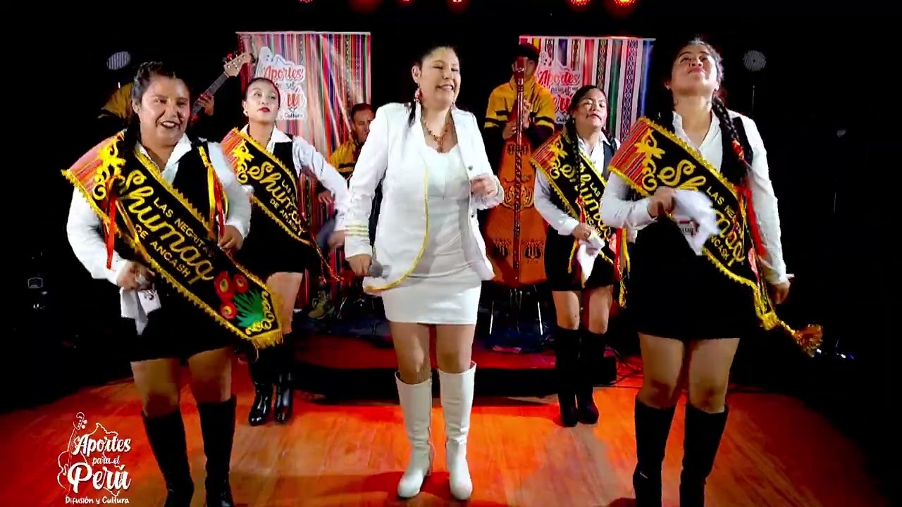 NEGRITAS SHUMAQ DE ÁNCASH - BAILE DEL PÚBLICO 2