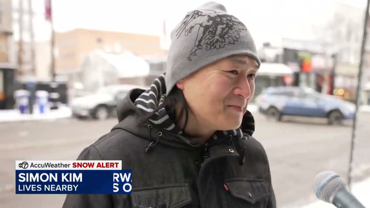 Cleanup underway in Queens after several inches of snow in NYC
