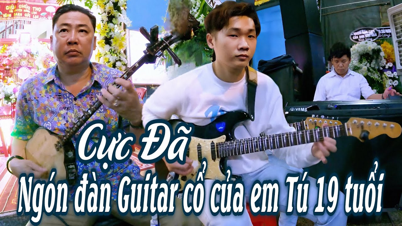 Thật khó tin ngón đàn xuất thần của em Tú 19 tuổi - Cùng Ns Ngọc Sớm, Ns Hoàng Thanh | Trường Sơn AT