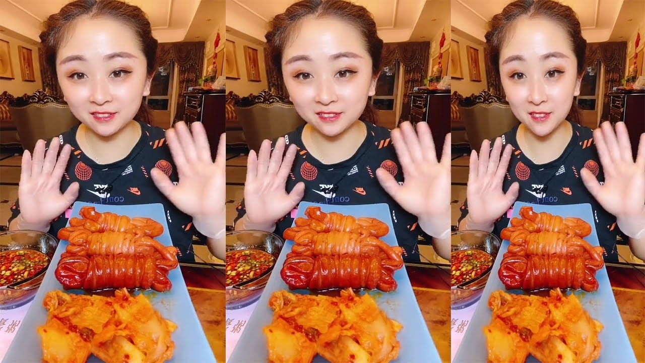Eating Chinese Family Food / Pig Intestine Recipe with Kimchi / Pork Belly Recipe / Oysters /