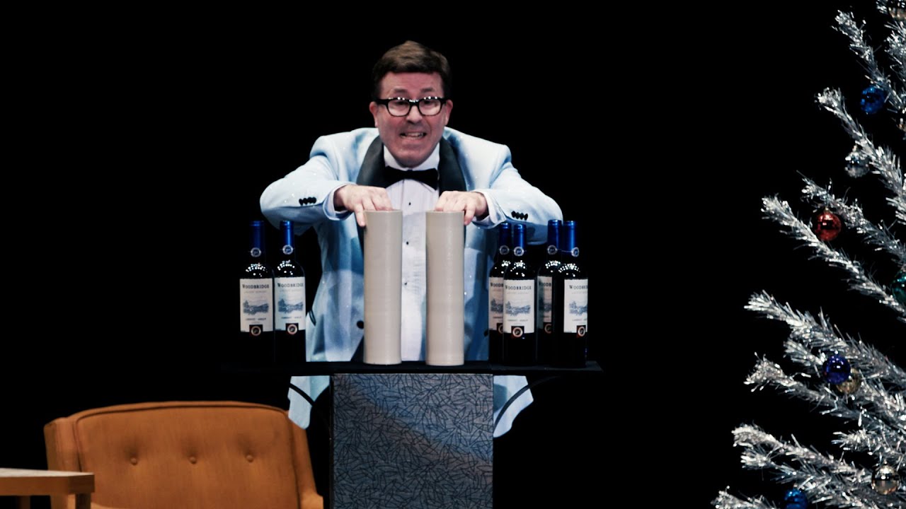 Richard Preston, the world's greatest magician demonstrates the multiplying bottles