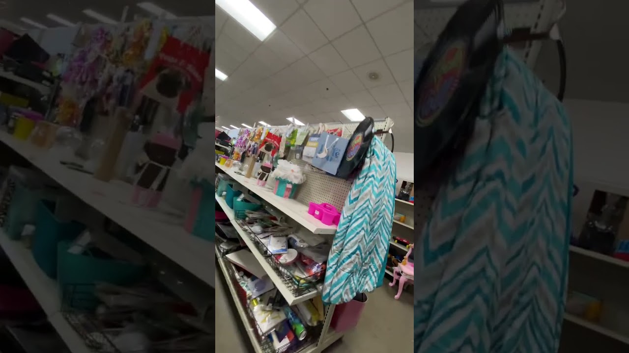 Hoy te vengo a mostrar cómo se surte los hispano en su mayoría dominicano en tienda de segunda mano 