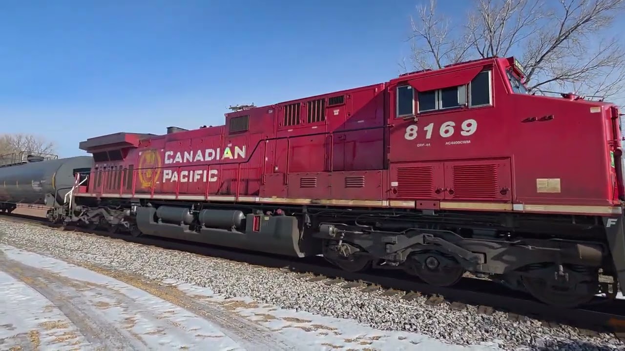 Very Slow and Long Canadian Pacific train going into Humboldt Yard 