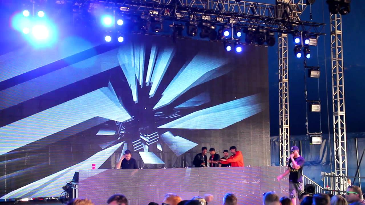 Dub Phizix - Live at Creamfields 2016
