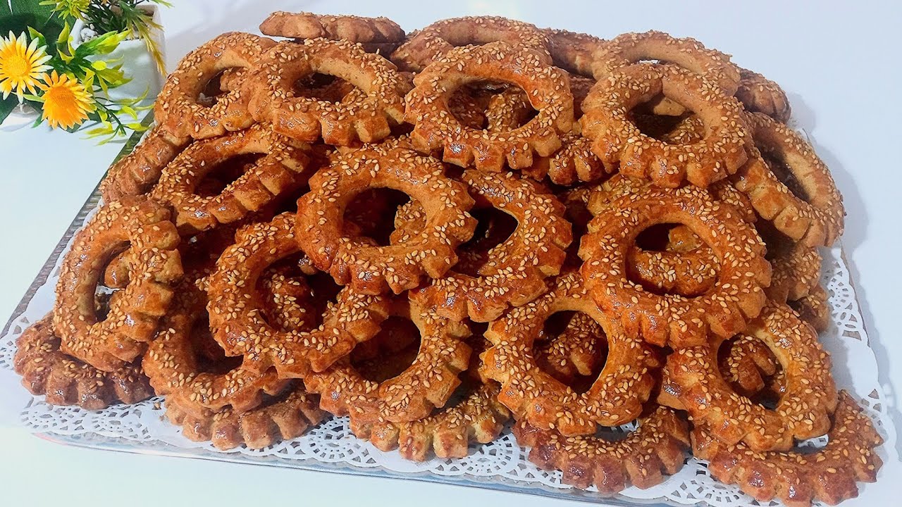 الكعك الوجدي على اصوله بدون زبدة او بيض او حليب مذاق يحمق😊 مقرمش وهشيش ومنسم/كعك العيد 2022