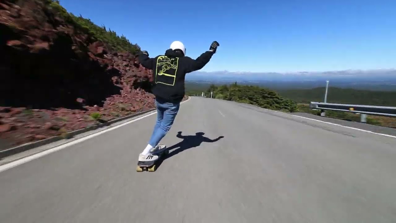 Longboarding NZ: The Darkside Of The Volcano