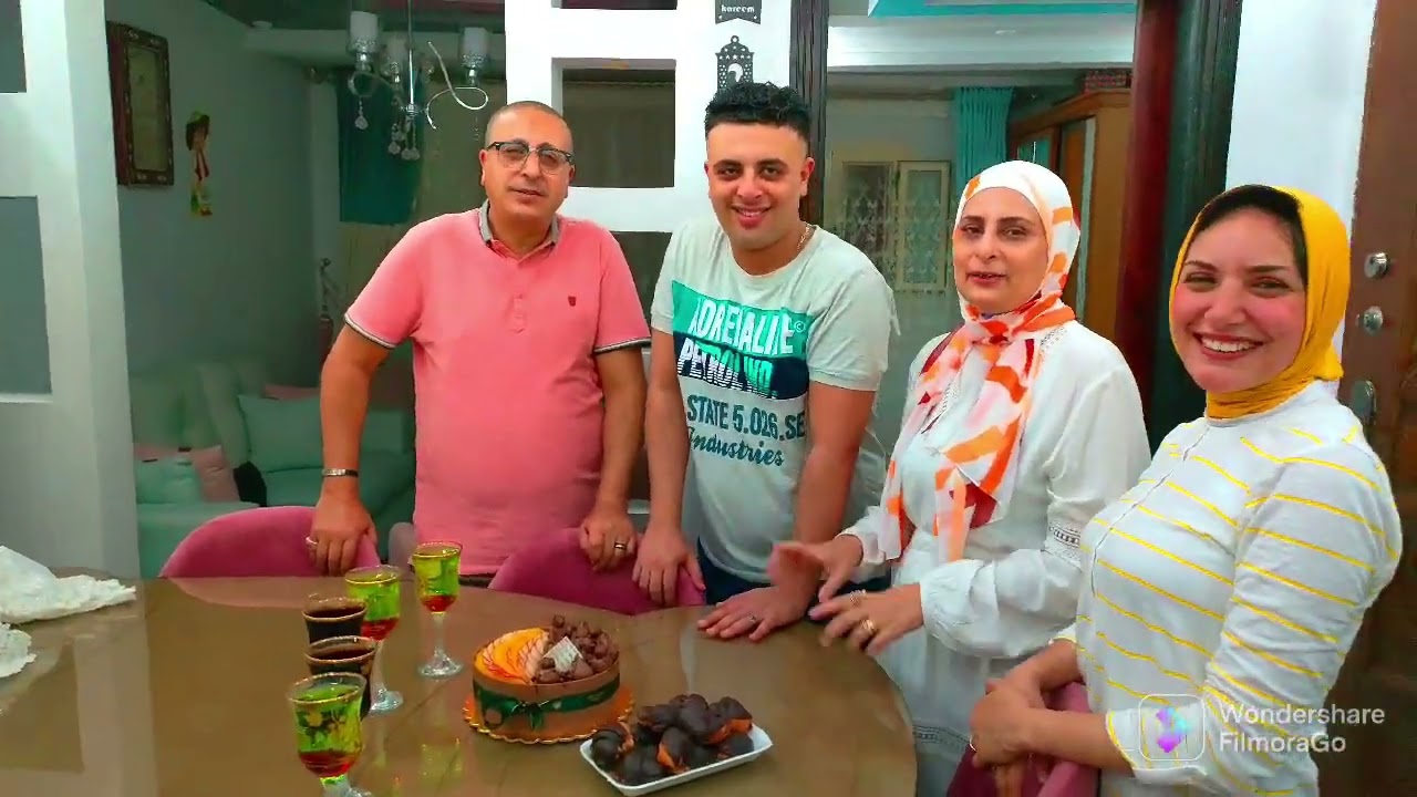 فاجاناه بعيد ميلاده (زلنا احمد)😂😱