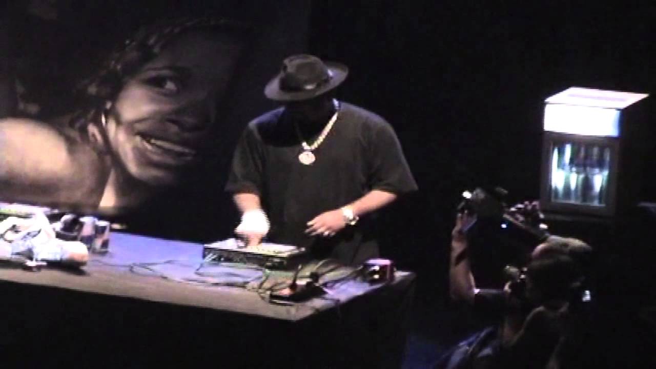 DJ POKEMON  X DJ PHABYO DUELO  RED BULL FUNK  SE