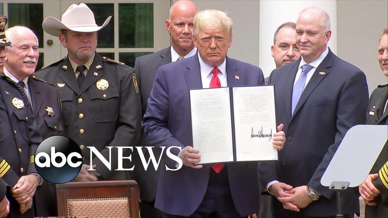 Congress tackles police reform