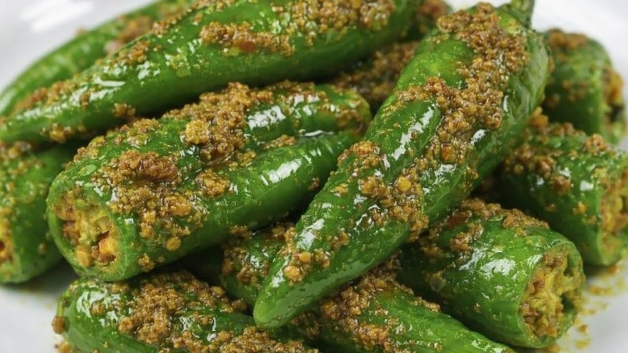 भरवां मिर्च का अचार बनाने की आसान विधि stuffed mirch pickle 
