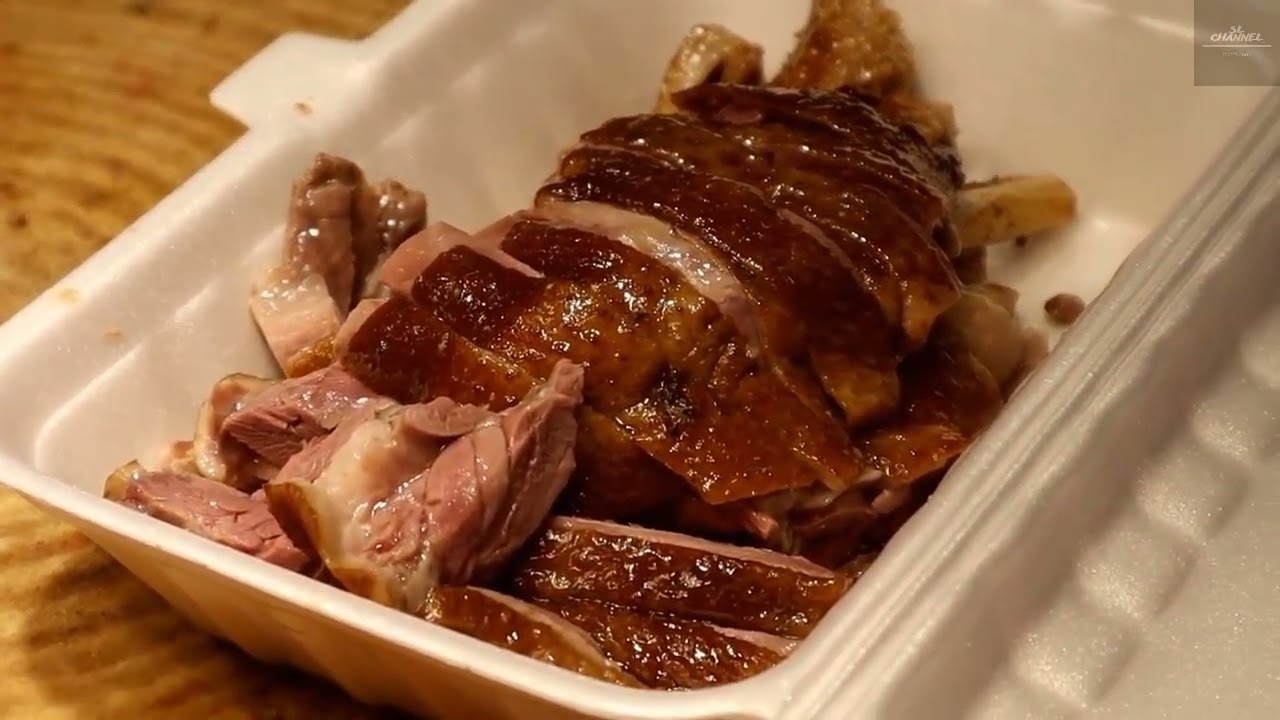 Roasted Duck, Goose & Pork – Crispy, Juicy & Full of Flavor! CHOP CHOP 燒味飯配薑蔥油太好送飯啦！滷水鵝滋味爆棚！