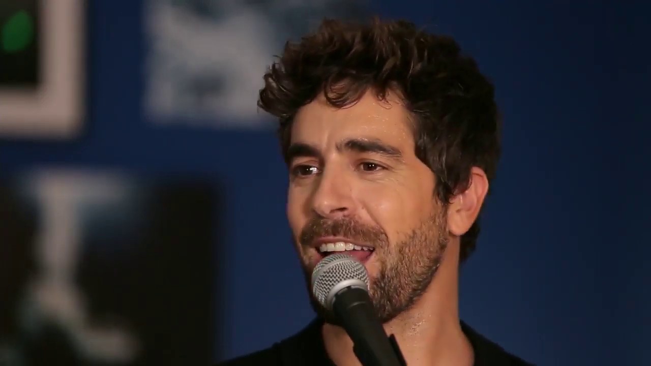 Agustin Galiana - Vous les femmes (live)